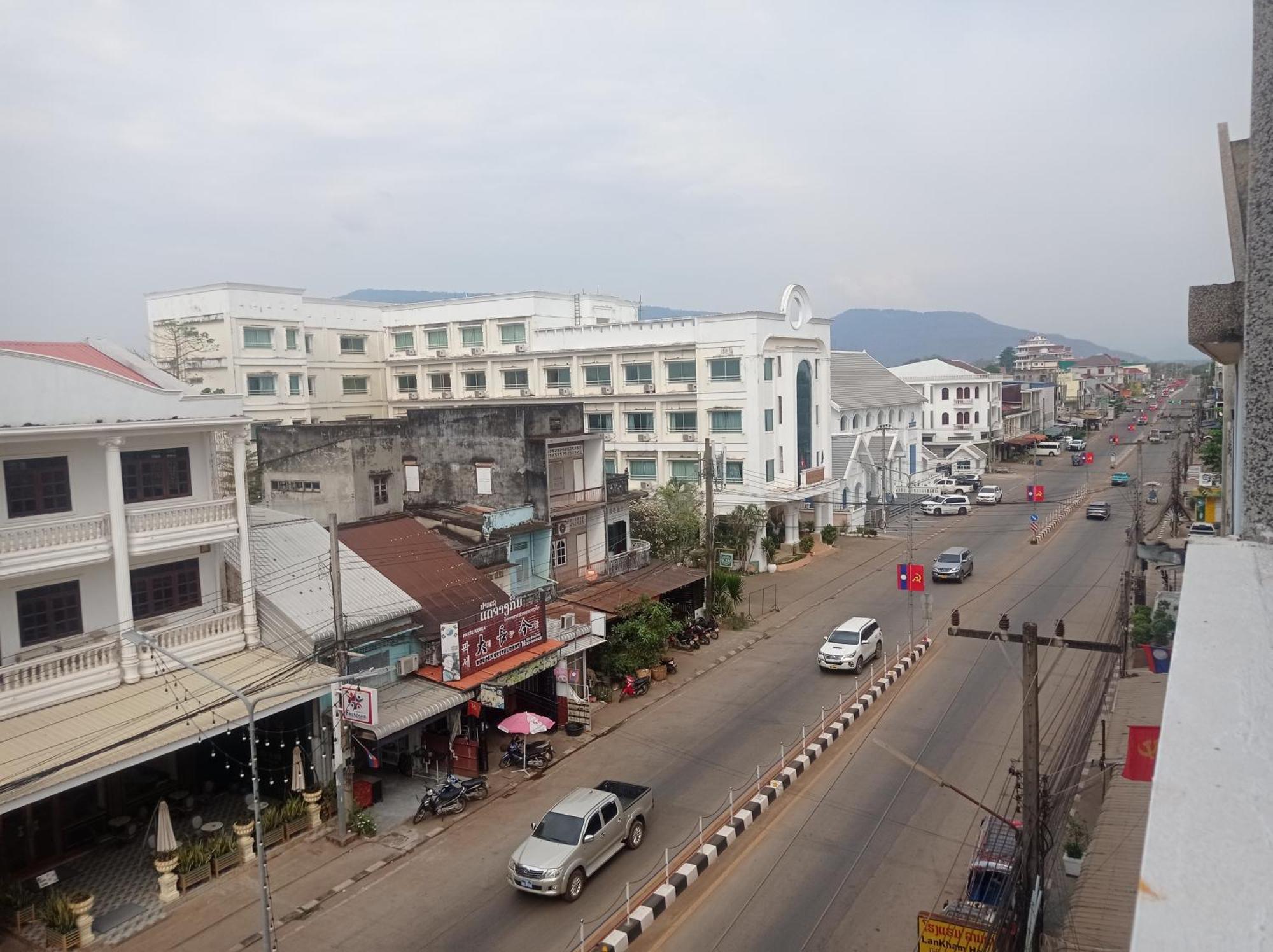 Jasmine Hostel & Guesthouse ปากเซ ภายนอก รูปภาพ